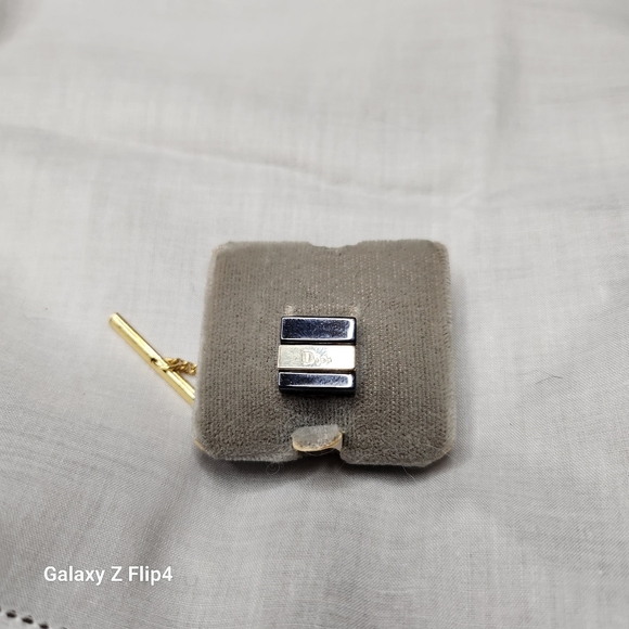 Christian Dior Tie brooch pin Vintage - Picture 7 of 7